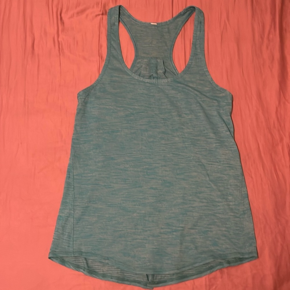 Lululemon tank top, size 4, Heather blue